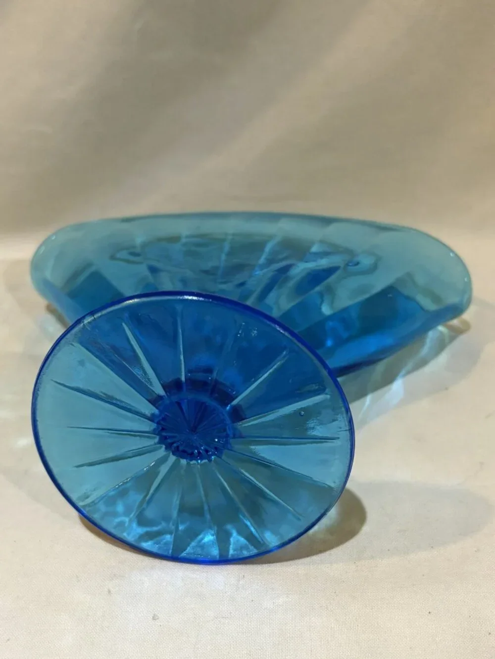 Vintage Fenton Stretch Glass Fan Vase Blue